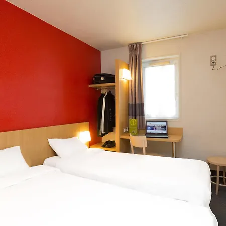 ホテル Strasbourg Nord Artisans 2*